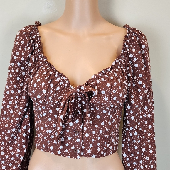 L.A Hearts Pacsun Brown Floral Long Sleeve Crop Top - Picture 7 of 13